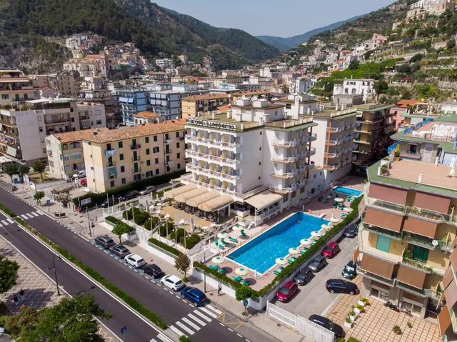 Hotel Pietra di Luna – 5
